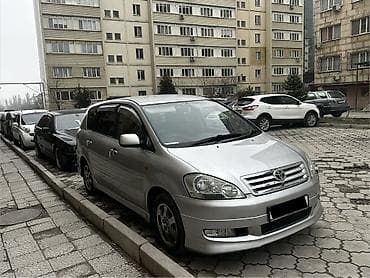 Toyota Ipsum: 2003 г., Бензин, Минивэн at lalafo.kg Toyota Ipsum: 2003 г., Бензин, Минивэн