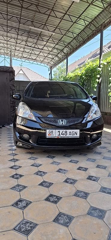 Honda Fit: 2009 г., 1.5 л, Автомат, Хэтчбэк at lalafo.kg Honda Fit: 2009 г., 1.5 л, Автомат, Хэтчбэк