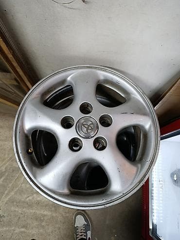 Литые Диски R 15 Toyota, Комплект, отверстий - 5, Новый at lalafo.kg Литые Диски R 15 Toyota, Комплект, отверстий - 5, Новый