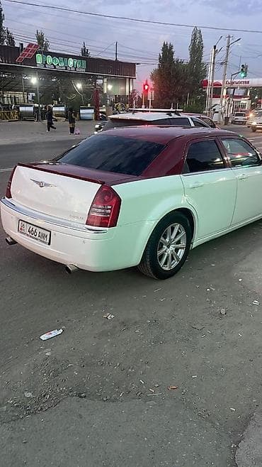 Chrysler 300C: 2005 г., 3.5 л, Автомат, Бензин, Седан at lalafo.kg — 2 Chrysler 300C: 2005 г., 3.5 л, Автомат, Бензин, Седан — 2