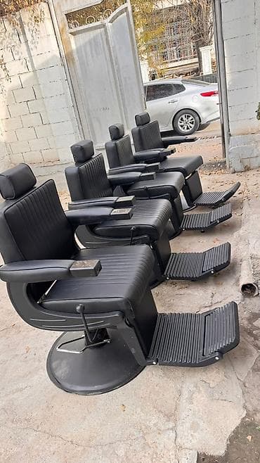 Парикмахерская мебель для салона - Кресла барбера с широким сиденьем at lalafo.kg Парикмахерская мебель для салона - Кресла барбера с широким сиденьем
