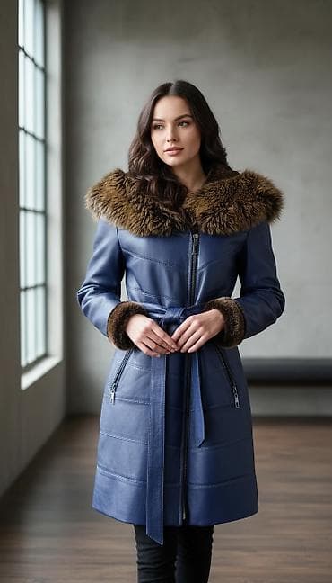 Пуховик, По колено, С капюшоном, Приталенная модель, С поясом, M at lalafo.kg Пуховик, По колено, С капюшоном, Приталенная модель, С поясом, M