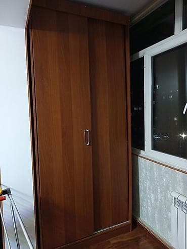 Шкаф-купе из ЛДСП, цвет тёплый орех. - Две раздвижные двери на at lalafo.kg Шкаф-купе из ЛДСП, цвет тёплый орех. - Две раздвижные двери на