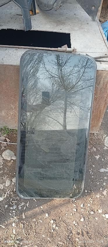 Автомобильный люк в сборе - Тип: стеклянный люк (панель с рамкой и at lalafo.kg Автомобильный люк в сборе - Тип: стеклянный люк (панель с рамкой и