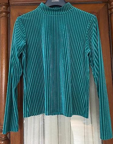 Водолазка, Бархат, В полоску at lalafo.kg Водолазка, Бархат, В полоску