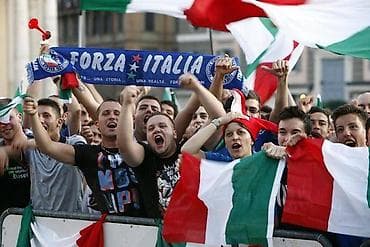 Продаю эксклюзивные фанатские шарфы европейского образца. Технология - at lalafo.kg Продаю эксклюзивные фанатские шарфы европейского образца. Технология -