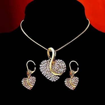 Колье + серьги. Роскошный комплект украшений Ню «Сияющее сердце» — at lalafo.kg Колье + серьги. Роскошный комплект украшений Ню «Сияющее сердце» —