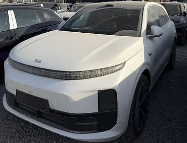 Lixiang L6: 2025 г., 1.5 л, Гибрид, Кроссовер at lalafo.kg Lixiang L6: 2025 г., 1.5 л, Гибрид, Кроссовер