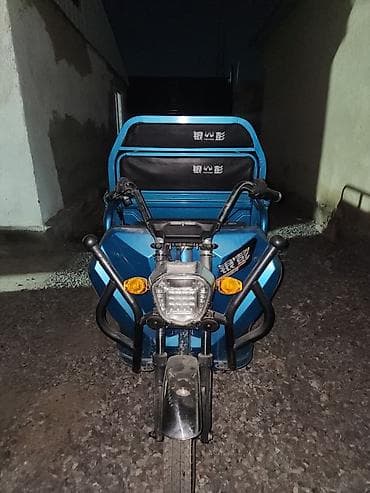 Легкий грузовик, Б/у at lalafo.kg Легкий грузовик, Б/у