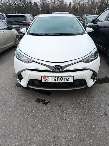 Toyota Auris: 2016 г., Гибрид, Хэтчбэк at lalafo.kg Toyota Auris: 2016 г., Гибрид, Хэтчбэк