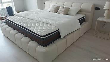 Элегантная двуспальная кровать с мягким изголовьем и основанием at lalafo.kg Элегантная двуспальная кровать с мягким изголовьем и основанием