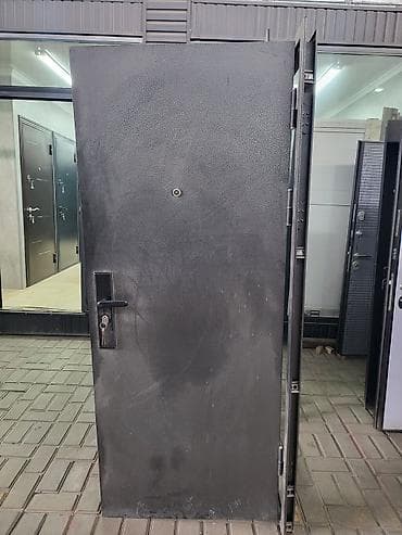 Двери для домов и квартир, Металлическая, Одностворчатая, Китайская, Левосторонняя, цвет - Серый at lalafo.kg Двери для домов и квартир, Металлическая, Одностворчатая, Китайская, Левосторонняя, цвет - Серый