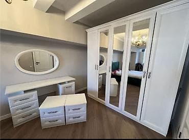 Спальный гарнитур, Б/у, Шкаф, МДФ, цвет - Белый at lalafo.kg Спальный гарнитур, Б/у, Шкаф, МДФ, цвет - Белый