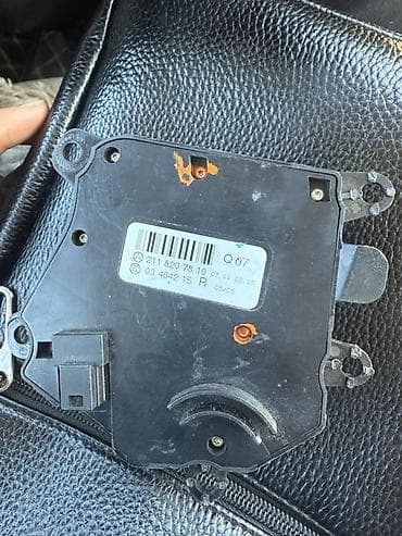 Блок управления сиденьем Mercedes-Benz - Оригинальная панель at lalafo.kg Блок управления сиденьем Mercedes-Benz - Оригинальная панель