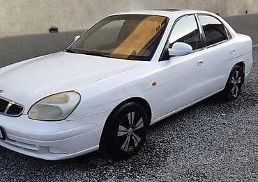 Daewoo Nubira: 2001 г., 1.5 л, Механика, Бензин, Седан at lalafo.kg Daewoo Nubira: 2001 г., 1.5 л, Механика, Бензин, Седан
