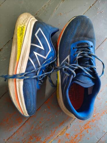 Мужские кроссовки, 42, New Balance, Б/у, цвет - Синий, Платная доставка at lalafo.kg Мужские кроссовки, 42, New Balance, Б/у, цвет - Синий, Платная доставка
