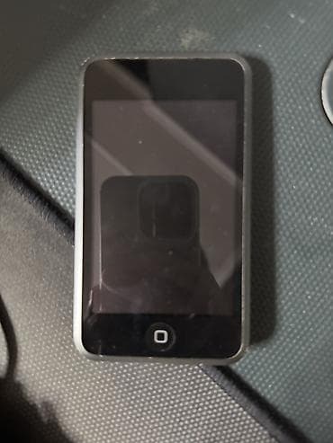 Apple iPod touch (1-е поколение), 8 ГБ. Подойдёт как коллекционный at lalafo.kg Apple iPod touch (1-е поколение), 8 ГБ. Подойдёт как коллекционный