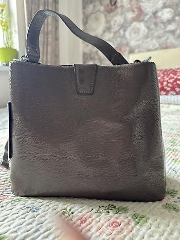 Женская сумка-тоут, универсальная и лаконичная - Цвет at lalafo.kg Женская сумка-тоут, универсальная и лаконичная - Цвет