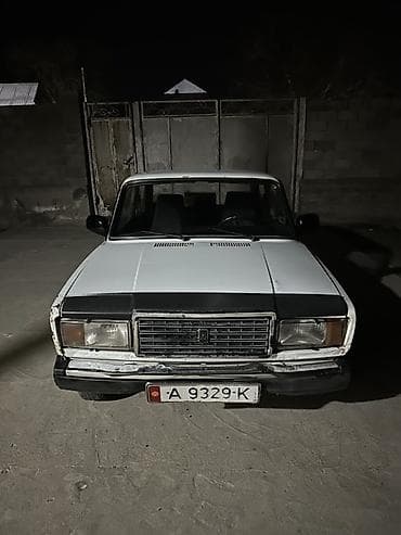 ВАЗ (ЛАДА) 2107: 1998 г., Седан at lalafo.kg ВАЗ (ЛАДА) 2107: 1998 г., Седан