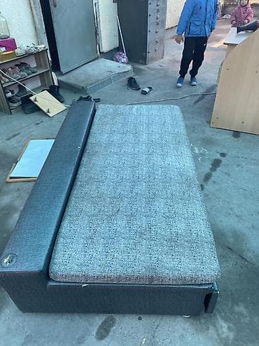 Прямой диван at lalafo.kg Прямой диван