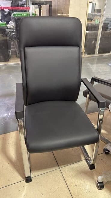 Офисное кресло, Без колесиков, цвет - Черный, Экокожа at lalafo.kg Офисное кресло, Без колесиков, цвет - Черный, Экокожа