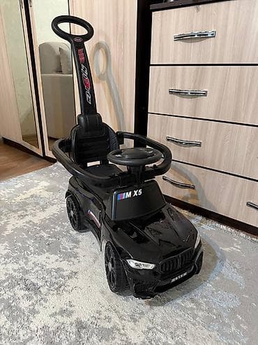 Детская каталка‑машинка «BMW M X5» (черная) - Тип: толокар/каталка с at lalafo.kg Детская каталка‑машинка «BMW M X5» (черная) - Тип: толокар/каталка с