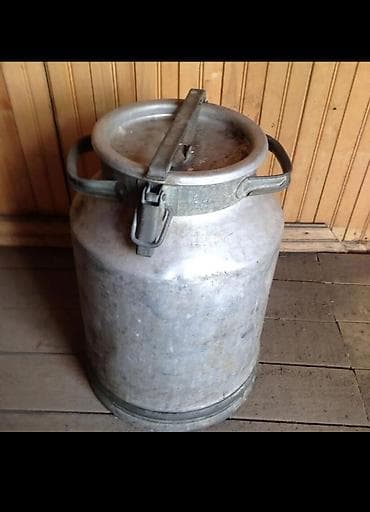 Алюминиевая фляга, советская, 40 литров, целая, крышка с резинкой at lalafo.kg Алюминиевая фляга, советская, 40 литров, целая, крышка с резинкой