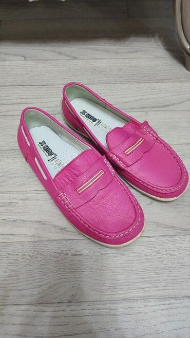 Продают мокасины на девочку чистая кожа 100% производство Турция at lalafo.kg Продают мокасины на девочку чистая кожа 100% производство Турция