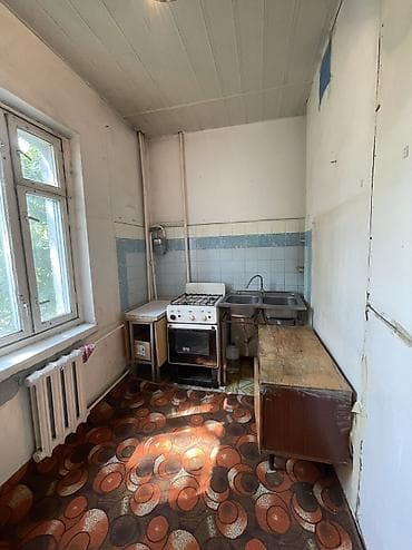 1 комната, 34 м², 105 серия, 2 этаж, Старый ремонт at lalafo.kg 1 комната, 34 м², 105 серия, 2 этаж, Старый ремонт