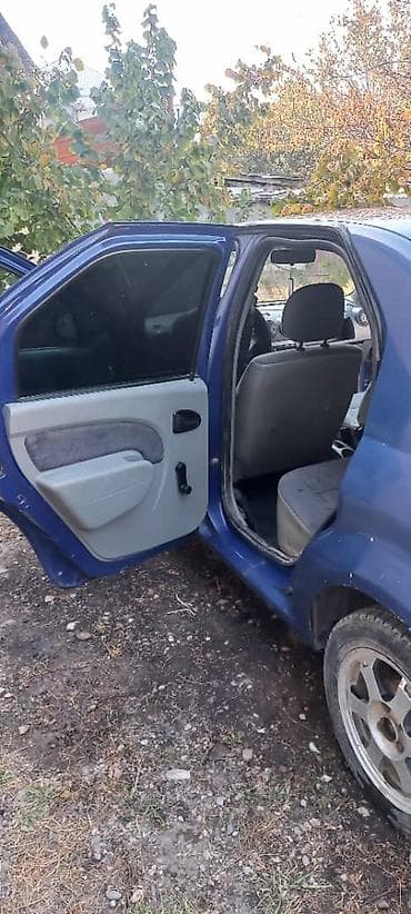 Renault Logan: 2006 г., 1.6 л, Механика, Бензин, Седан at lalafo.kg Renault Logan: 2006 г., 1.6 л, Механика, Бензин, Седан