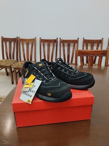 Мужские кроссовки, 43, Caterpillar, Б/у, цвет - Черный, Самовывоз at lalafo.kg Мужские кроссовки, 43, Caterpillar, Б/у, цвет - Черный, Самовывоз