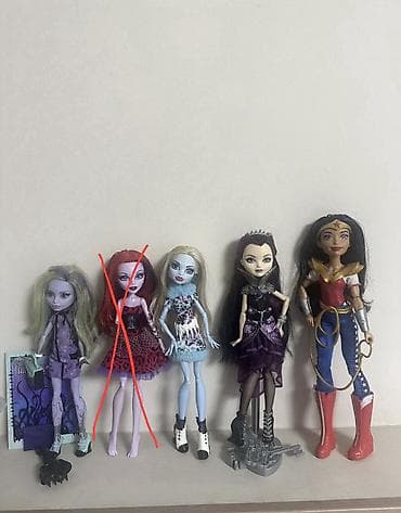 Продаю кукол monster high: 1)Твайла «Скарместр» (надо уложить челку) - at lalafo.kg Продаю кукол monster high: 1)Твайла «Скарместр» (надо уложить челку) -