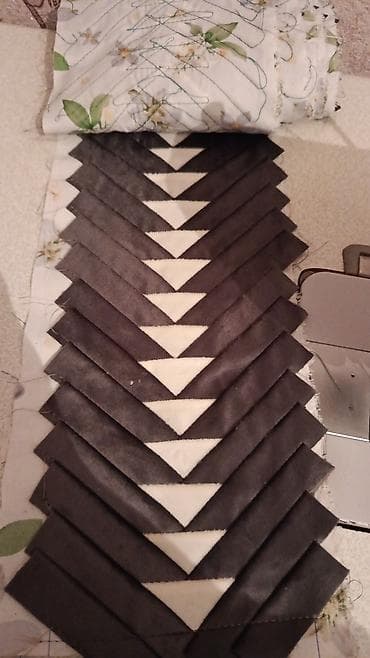 Пэчворк‑комплект ручной работы: дорожка/накидка и подушки - Техника at lalafo.kg Пэчворк‑комплект ручной работы: дорожка/накидка и подушки - Техника