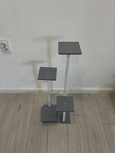 Полка, этажерка для цветов, Железо at lalafo.kg Полка, этажерка для цветов, Железо