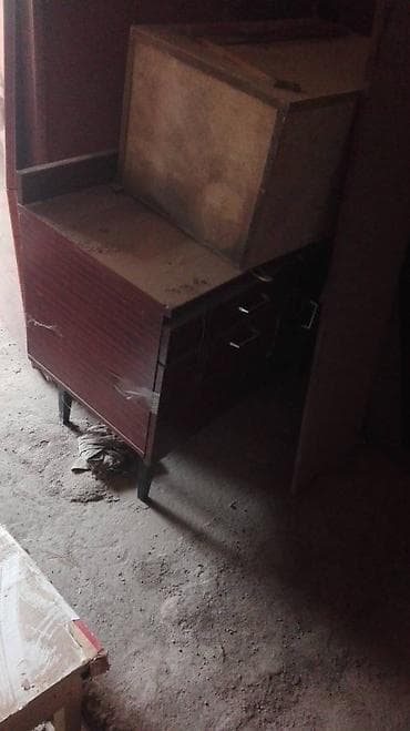 Грандиозная гаражная распродажа. Продам оконные рамы. В наличии 10 at lalafo.kg Грандиозная гаражная распродажа. Продам оконные рамы. В наличии 10