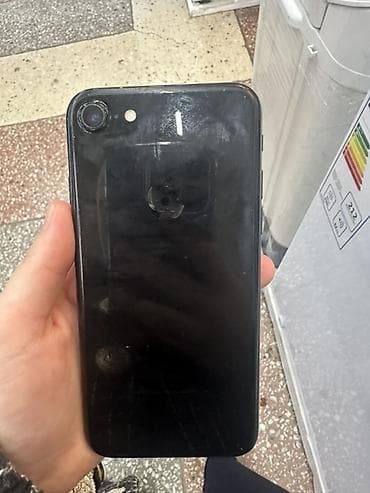 IPhone SE 2020, Б/у, 128 ГБ, Черный, 100 % at lalafo.kg IPhone SE 2020, Б/у, 128 ГБ, Черный, 100 %