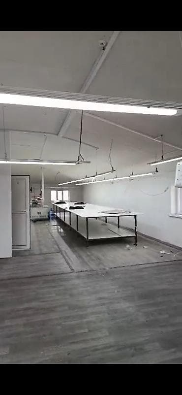 Сдается в аренду просторное производственное помещение/цех.шв 160 at lalafo.kg Сдается в аренду просторное производственное помещение/цех.шв 160