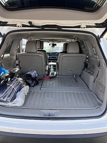 Toyota Highlander: 2016 г., 3.5 л, Автомат, Бензин, Кроссовер at lalafo.kg Toyota Highlander: 2016 г., 3.5 л, Автомат, Бензин, Кроссовер