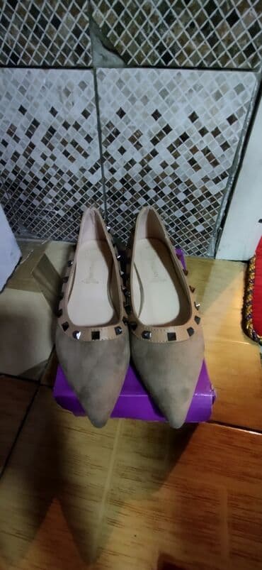 Туфли, 39, ALS, Новый, цвет - Бежевый, Самовывоз at lalafo.kg Туфли, 39, ALS, Новый, цвет - Бежевый, Самовывоз