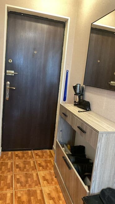 Шкаф-прихожая, Б/у, Без зеркала at lalafo.kg Шкаф-прихожая, Б/у, Без зеркала