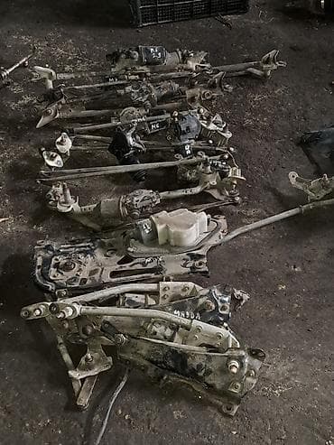 Трапеция дворников Mazda, Б/у, Оригинал at lalafo.kg Трапеция дворников Mazda, Б/у, Оригинал