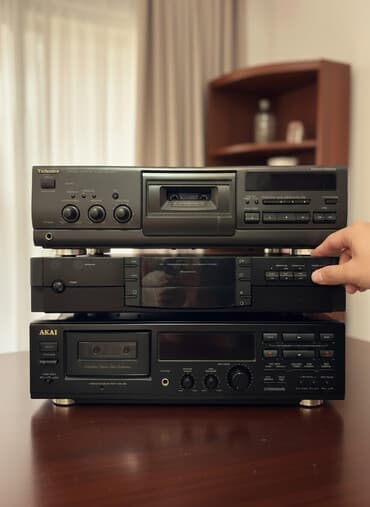 Продаю кассетные деки и сиди и тюнер из Германии полностью рабочие at lalafo.kg Продаю кассетные деки и сиди и тюнер из Германии полностью рабочие