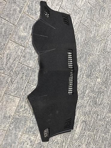 Накидка на панель Kia, цвет - Черный at lalafo.kg Накидка на панель Kia, цвет - Черный