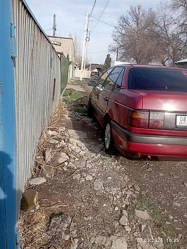Volkswagen Passat: 1989 г., 1.8 л, Механика, Бензин, Седан at lalafo.kg Volkswagen Passat: 1989 г., 1.8 л, Механика, Бензин, Седан