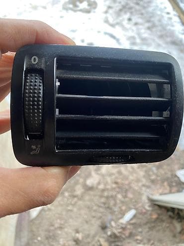 Дефлектор воздуховода Volkswagen 2003 г., Б/у, Оригинал, Германия at lalafo.kg Дефлектор воздуховода Volkswagen 2003 г., Б/у, Оригинал, Германия