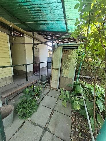 1 комната, 38 м², Индивидуалка, 1 этаж, Косметический ремонт at lalafo.kg 1 комната, 38 м², Индивидуалка, 1 этаж, Косметический ремонт