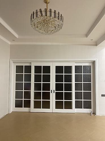 Межкомнатная дверь, Новый, Со стеклом, Другое количество створок, Деревянная, Раскладная, гармошка, С зеркалом, цвет - Белый at lalafo.kg Межкомнатная дверь, Новый, Со стеклом, Другое количество створок, Деревянная, Раскладная, гармошка, С зеркалом, цвет - Белый