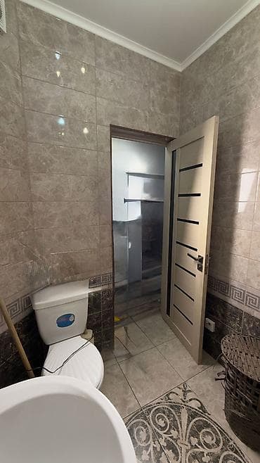 2 комнаты, 59 м², Сталинка, 1 этаж, Евроремонт at lalafo.kg — 10 2 комнаты, 59 м², Сталинка, 1 этаж, Евроремонт — 10