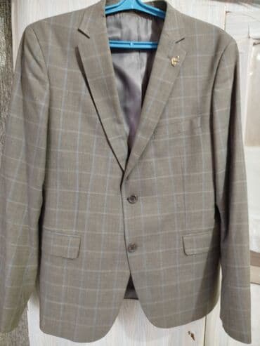 Пиджак мужской классический - Цвет: серо-бежевый с голубой клеткой at lalafo.kg Пиджак мужской классический - Цвет: серо-бежевый с голубой клеткой