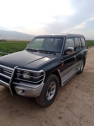 Mitsubishi Pajero: 2010 г., 2.4 л, Ручные, Бензин, Внедорожник at lalafo.kg Mitsubishi Pajero: 2010 г., 2.4 л, Ручные, Бензин, Внедорожник